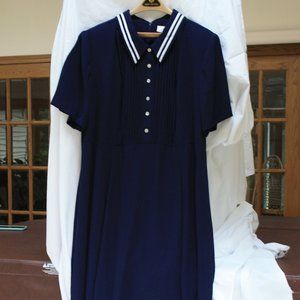 Navy Kathie Lee 26W dress with white trim